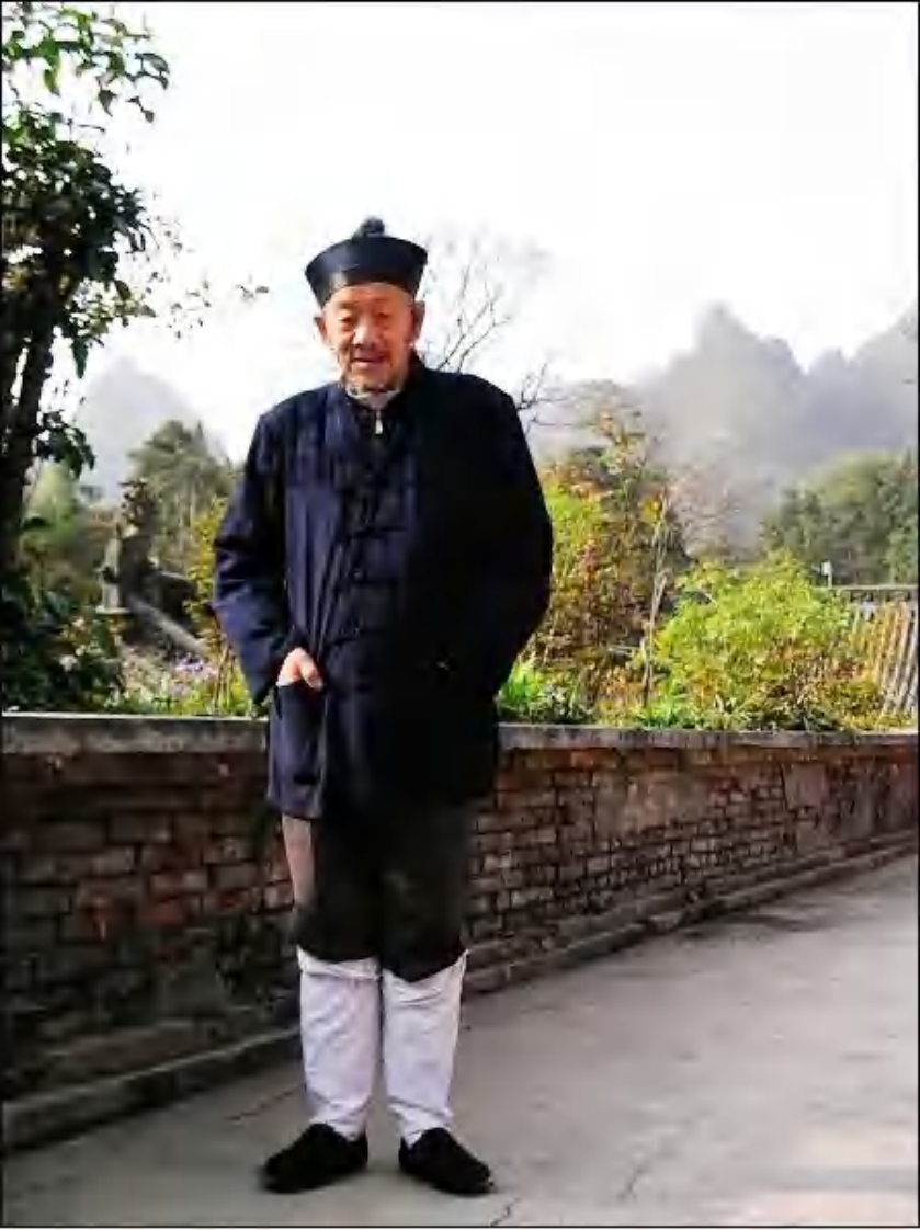 黄帝内经十二经脉揭秘·应用jiuwei（061013一校）.pdf 第1页